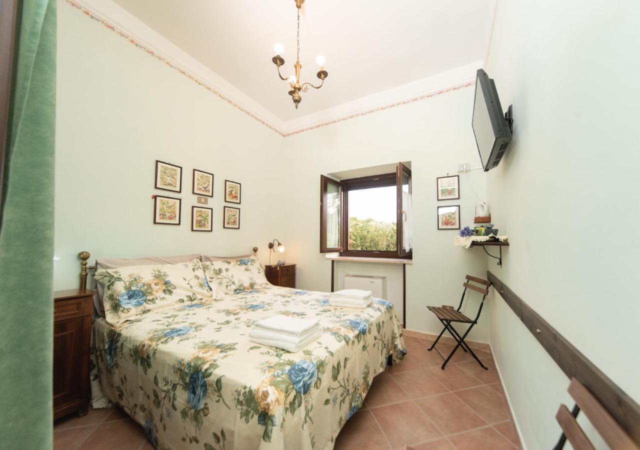 Il Sorgituro - Agriturismo Postiglione Bagian luar foto
