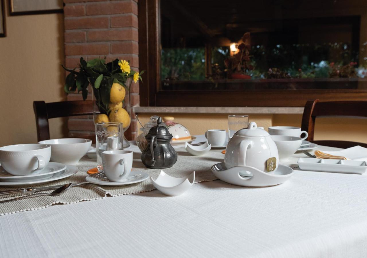 Il Sorgituro - Agriturismo Postiglione Bagian luar foto